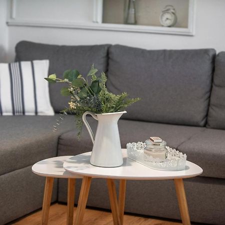 Apartment Near Old Town, Free Parking & Huge Garden Dubrovnik Eksteriør bilde