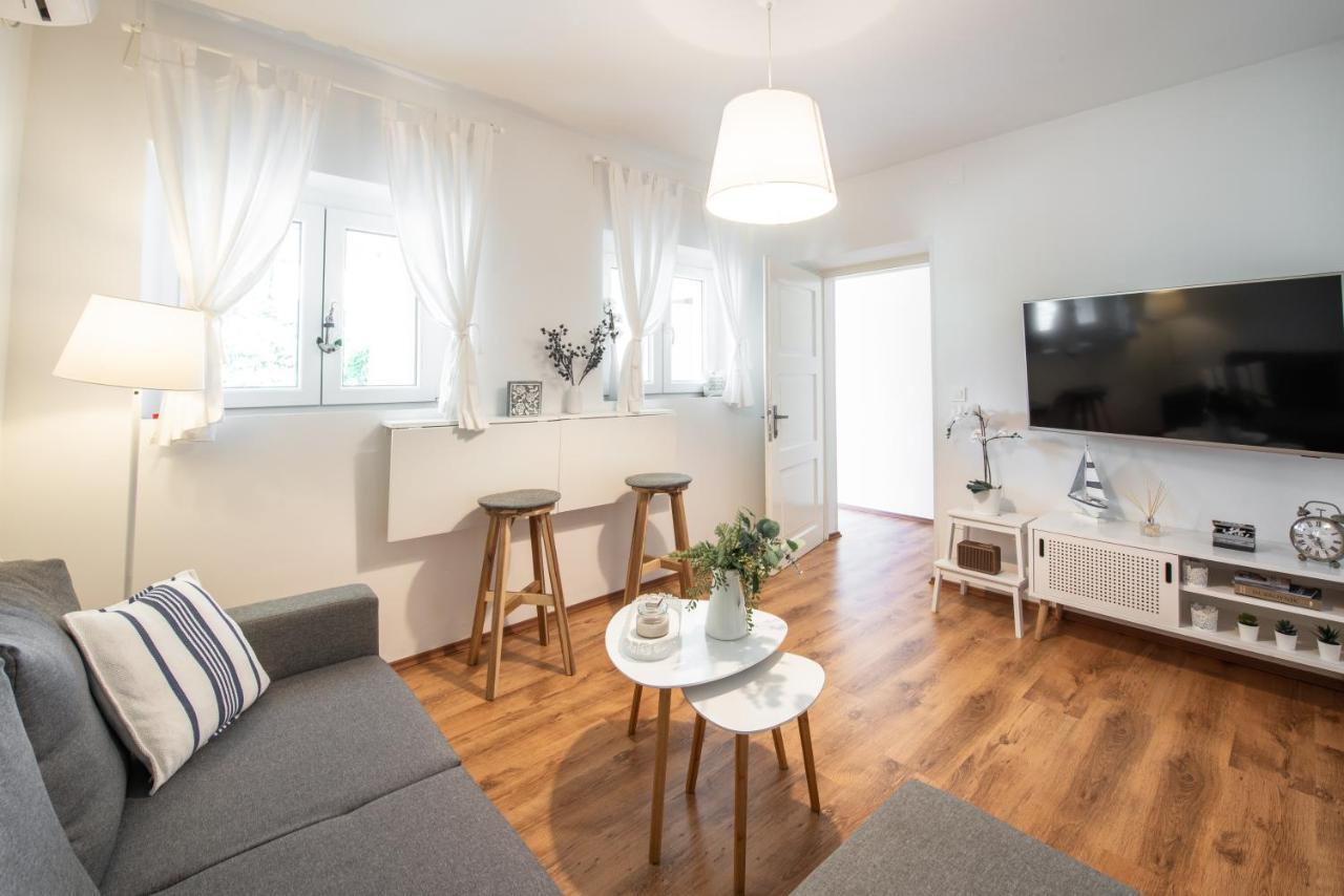 Apartment Near Old Town, Free Parking & Huge Garden Dubrovnik Eksteriør bilde