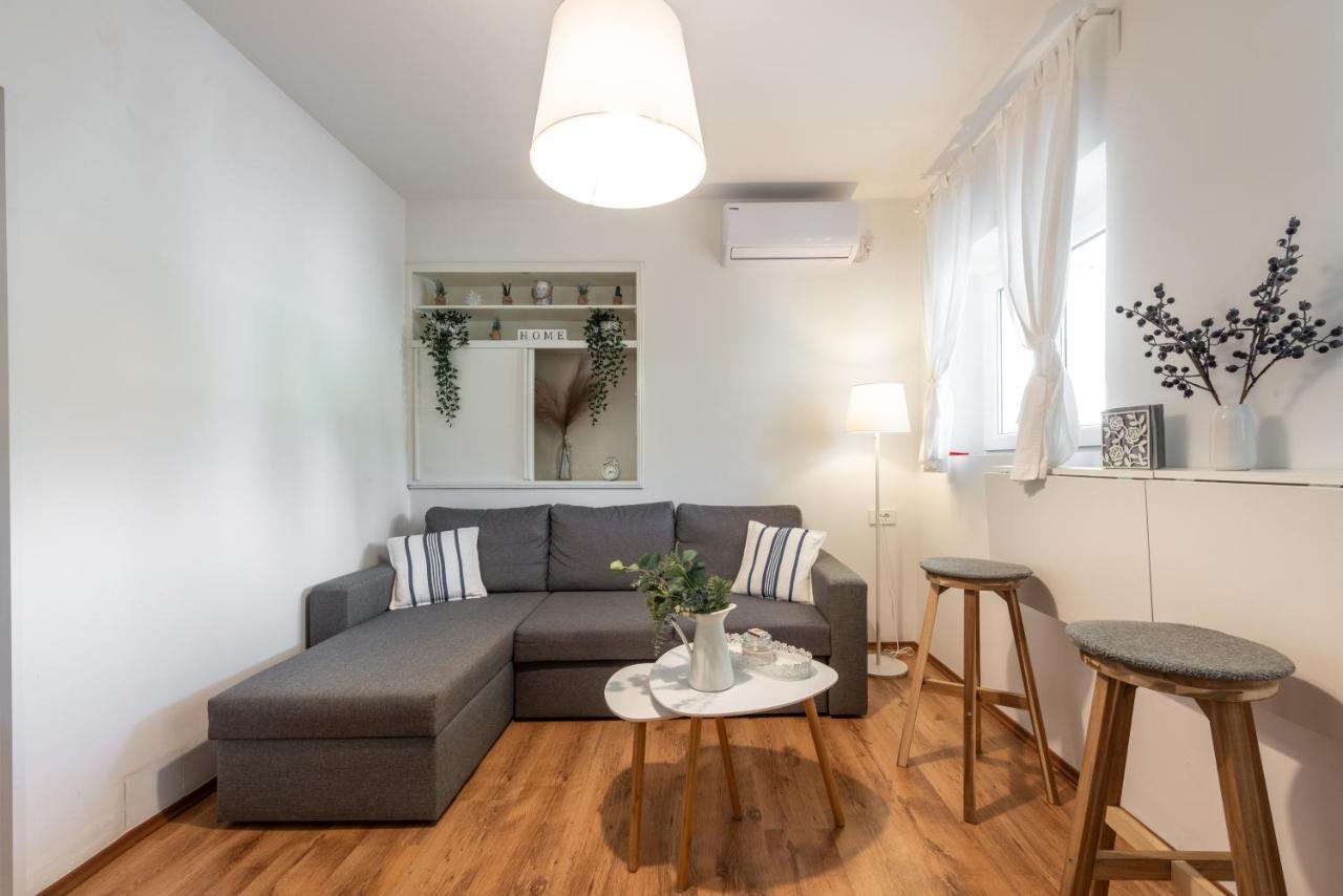 Apartment Near Old Town, Free Parking & Huge Garden Dubrovnik Eksteriør bilde