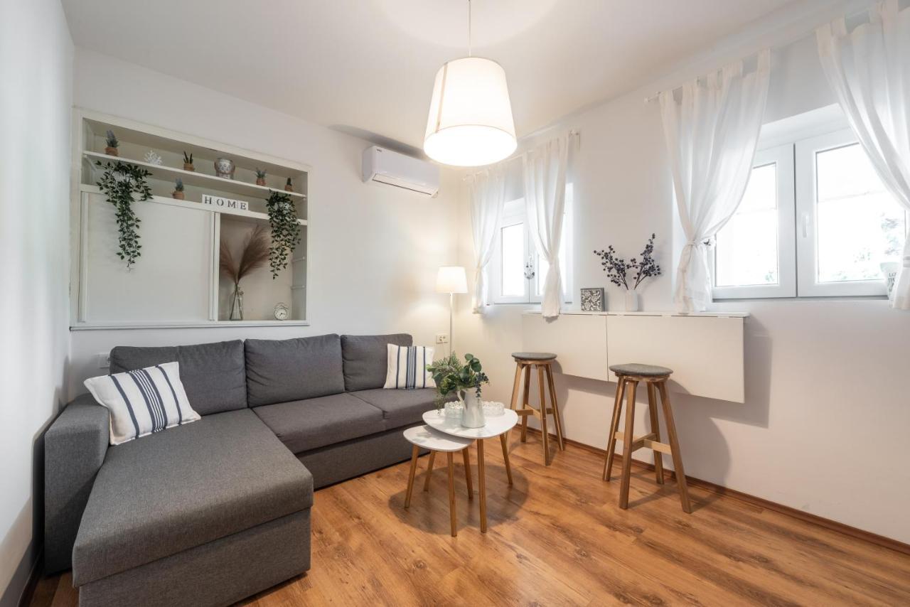 Apartment Near Old Town, Free Parking & Huge Garden Dubrovnik Eksteriør bilde