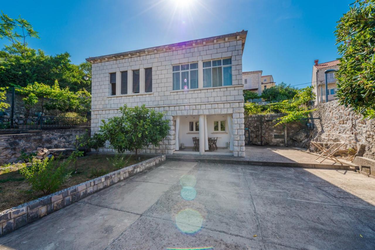Apartment Near Old Town, Free Parking & Huge Garden Dubrovnik Eksteriør bilde